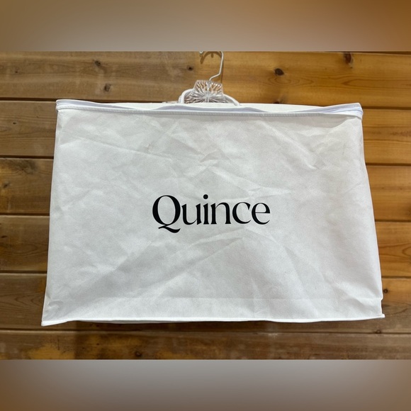 Quince Handbags - Quince Large Zipper Closure Dust Bag 24” Opening